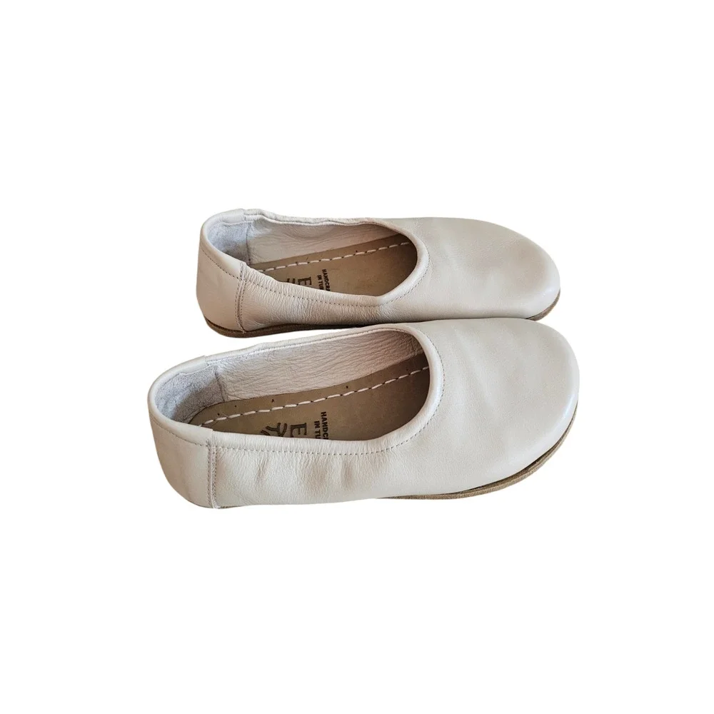 EH Earthing Harmony Grounding Cream Leather Ballet Flats 7.5